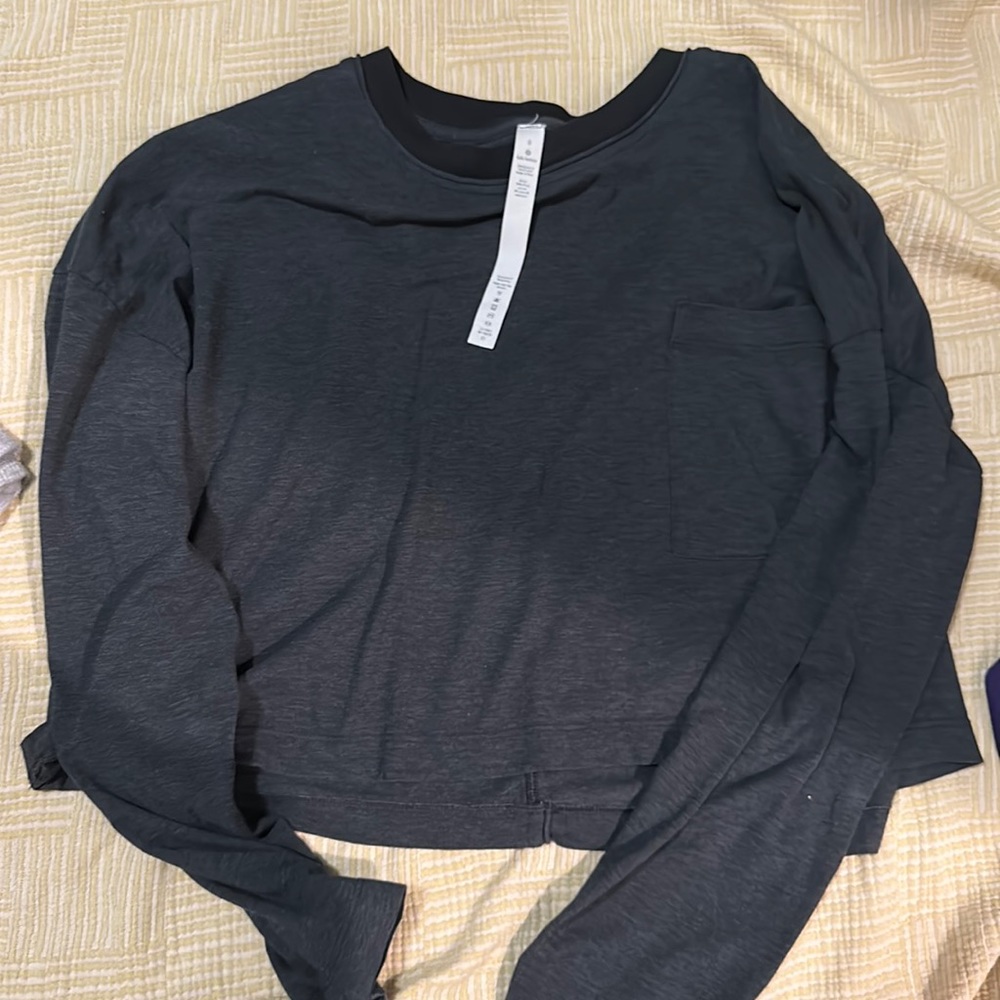 long sleeve lulu cropped